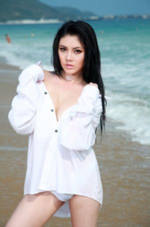 秋山静香_超清完整视频观看