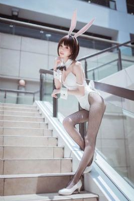 我伊蒂丝女皇免费观看全集_1080超清免费观看